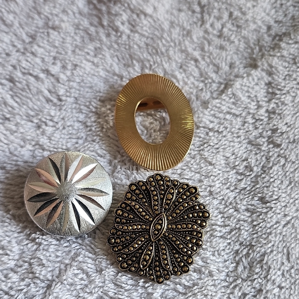 Gold and Silver Hair Accessories with Intricate Patterns